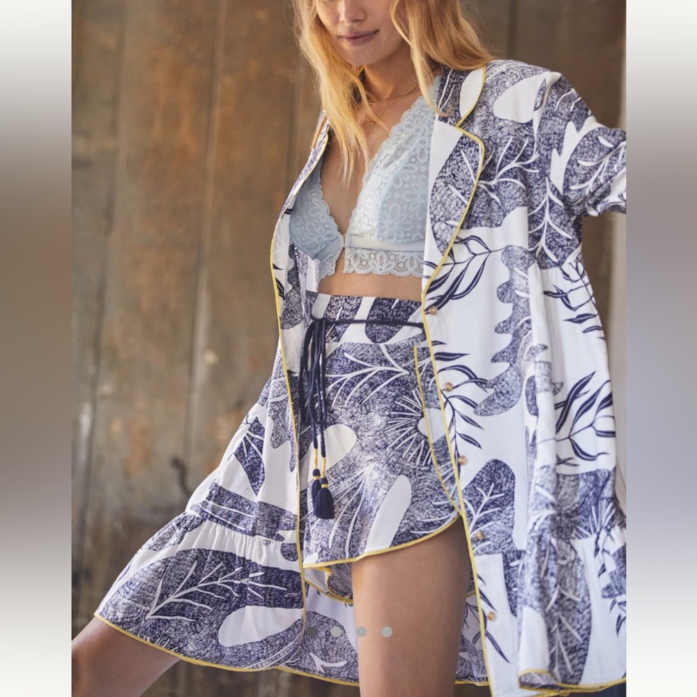 Anthropologie White and Blue Camille Cabanes Botanical Flannel Pajama Set